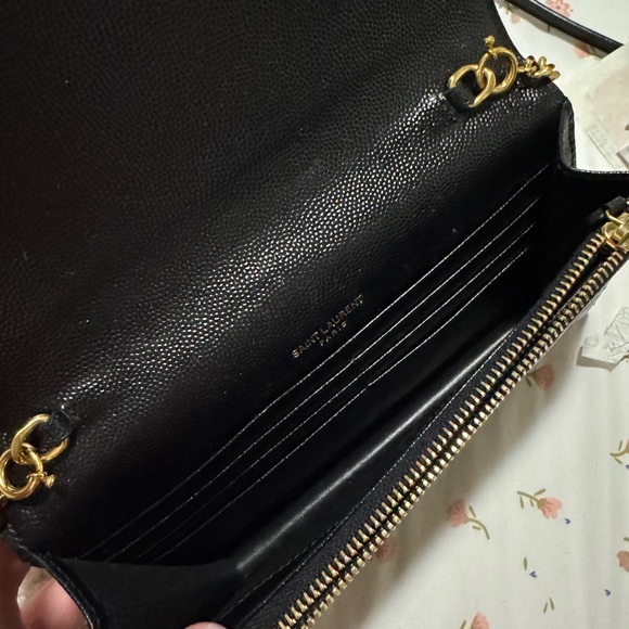 Yves Saint Laurent Black Quilted Chain Bag - Picture 3 of 4